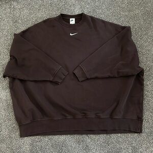 Oversized Nike Sweatshirt